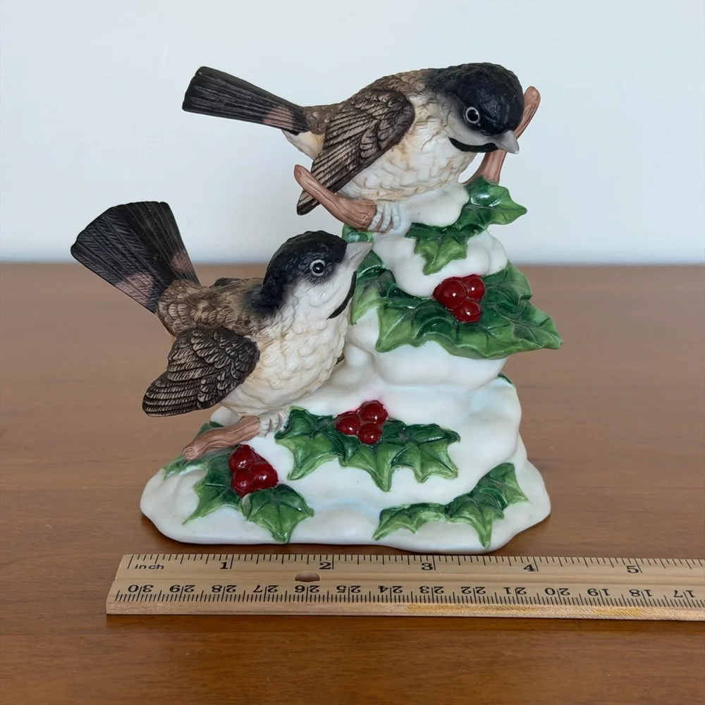 Home Interiors Gifts “Winter’s Chickadees” Hand Painted Bird Figurine 5/4,5”